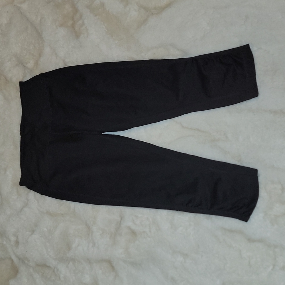 Black Cropped Leggings
